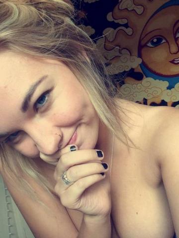 Проститутка Фатима, 23 года, г. Новоалексеевка